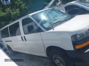 ✅ 2023 Chevrolet Express Passenger LS • VIN: 1GAZGNFP7P1133565 • Lot: 42298735. Wystawiony na IAAI z przebiegiem 132 269 mil. Bezpłatny archiwum sprzedaży aukcyjnych z USA i szczegółowy raport historii pojazdu na DreamBid. Zdjęcie 13.