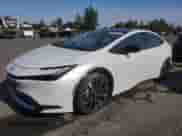 2025 Toyota Prius SE с VIN JTDACACU8S3041073, выставлен на аукционе Copart как лот 70349115 с пробегом 1 085 миль миль и Списание • Salvage title. История ставок и продаж доступна на DreamBid. Изображение 1.