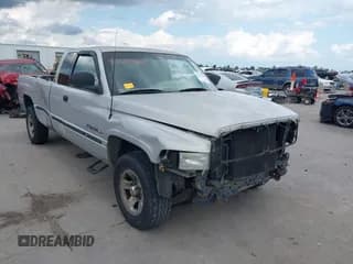 ✅ 1998 Dodge 1500 • VIN: 3B7HC13Z2WG153719 • Lot: 42108964. Wystawiony na IAAI z przebiegiem 201 905 mil. Bezpłatny archiwum sprzedaży aukcyjnych z USA i szczegółowy raport historii pojazdu na DreamBid. Zdjęcie 1.