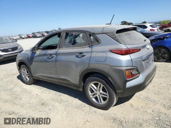 ✅ 2020 Hyundai Kona SE • VIN: KM8K1CAA7LU416330 • Лот: 74541104. Опубликован ранее на Copart с пробегом Не указан. Бесплатный доступ к архиву аукционных продаж из США и подробный отчёт об истории автомобиля на DreamBid. Изображение 2.