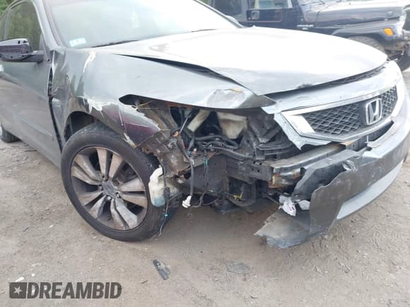 ✅ 2008 Honda Accord EX-L • VIN: 1HGCS12858A004116 • Лот: 42673852. Опубликован ранее на IAAI с пробегом 218 595 миль. Бесплатный доступ к архиву аукционных продаж из США и подробный отчёт об истории автомобиля на DreamBid. Изображение 6.