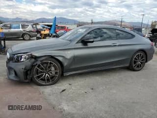 ✅ 2022 Mercedes-Benz C 43 AMG • VIN: W1KWJ6EBXNG114788 • Lot: 81777655. Wystawiony na Copart z przebiegiem 70 026 mil. Bezpłatny archiwum sprzedaży aukcyjnych z USA i szczegółowy raport historii pojazdu na DreamBid. Zdjęcie 1.