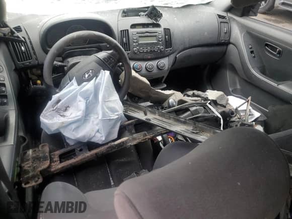 ✅ 2009 Hyundai Elantra SE • VIN: KMHDU46D49U701410 • Lot: 58741615. Wystawiony na Copart z przebiegiem 96 516 mil mil. Skorzystaj z bezpłatnego archiwum sprzedaży aukcyjnych z USA i zobacz szczegółowy raport historii pojazdu na DreamBid. Zdjęcie 8.