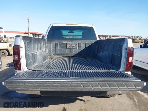 ✅ 2012 Chevrolet Silverado 1500 Work Truck • VIN: 1GCNCPEX7CZ216505 • Lot: 43583525. Listed on IAAI with 120,542 mi. Free auction sales archive from the USA and detailed vehicle history report at DreamBid. Image 8.