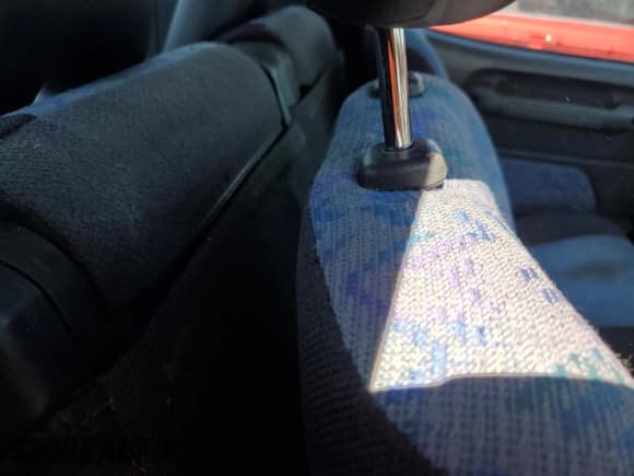 ✅ 1996 Toyota RAV4 • VIN: JT3XP10V4T0003410 • Lot: 66332545. Wystawiony na Copart z przebiegiem 181 646 mil. Bezpłatny archiwum sprzedaży aukcyjnych z USA i szczegółowy raport historii pojazdu na DreamBid. Zdjęcie 10.