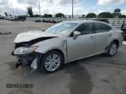 ✅ 2015 Lexus ES 330 • VIN: JTHBK1GG6F2207855 • Лот: 85396815. Опубликован ранее на Copart с пробегом 67 946 миль. Бесплатный доступ к архиву аукционных продаж из США и подробный отчёт об истории автомобиля на DreamBid. Изображение 1.