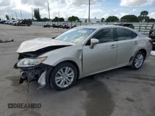 ✅ 2015 Lexus ES 330 • VIN: JTHBK1GG6F2207855 • Lot: 85396815. Listed on Copart with 67,946 mi. Free auction sales archive from the USA and detailed vehicle history report at DreamBid. Image 1.