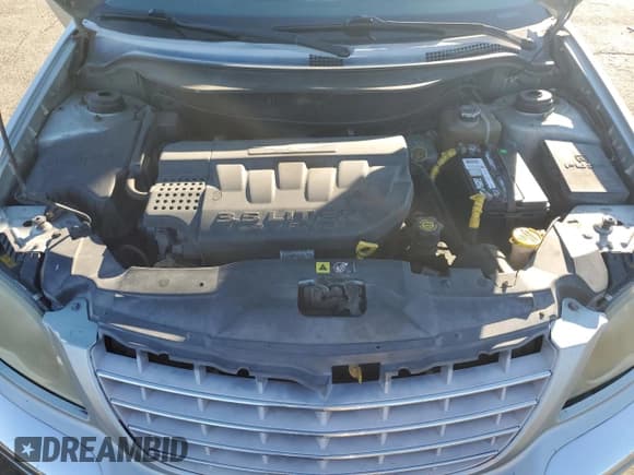 ✅ 2004 Chrysler Pacifica • VIN: 2C8GF68454R521734 • Lot: 50270805. Wystawiony na Copart z przebiegiem 144 747 mil. Bezpłatny archiwum sprzedaży aukcyjnych z USA i szczegółowy raport historii pojazdu na DreamBid. Zdjęcie 11.