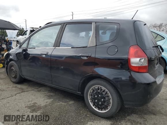 ✅ 2007 Honda Fit • VIN: JHMGD38457S012962 • Lot: 55927755. Wystawiony na Copart z przebiegiem 172 153 mil. Bezpłatny archiwum sprzedaży aukcyjnych z USA i szczegółowy raport historii pojazdu na DreamBid. Zdjęcie 2.