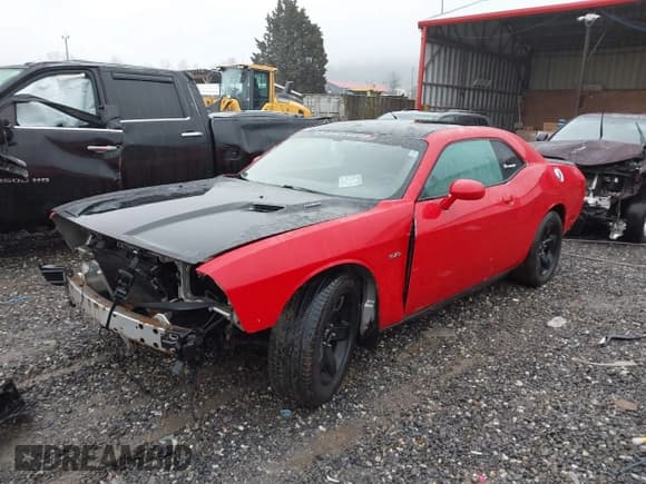 ✅ 2012 Dodge Challenger R/T Plus • VIN: 2C3CDYBT8CH198807 • Lot: 41211476. Wystawiony na IAAI z przebiegiem 212 278 mil. Bezpłatny archiwum sprzedaży aukcyjnych z USA i szczegółowy raport historii pojazdu na DreamBid. Zdjęcie 2.
