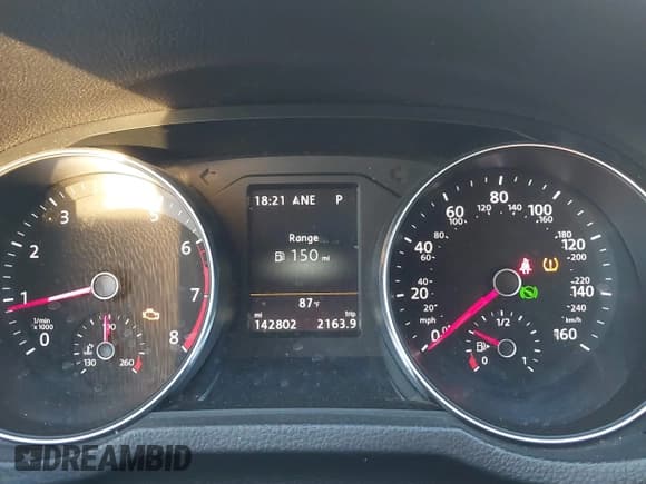 ✅ 2018 Volkswagen Passat SE • VIN: 1VWBA7A38JC006214 • Lot: 43627748. Listed on IAAI with 142,802 mi. Free auction sales archive from the USA and detailed vehicle history report at DreamBid. Image 7.