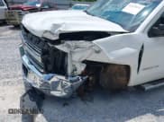 ✅ 2015 Chevrolet Silverado 2500HD Work Truck • VIN: 1GC0CUEG0FZ502953 • Lot: 42425034. Wystawiony na IAAI z przebiegiem Nie podano. Bezpłatny archiwum sprzedaży aukcyjnych z USA i szczegółowy raport historii pojazdu na DreamBid. Zdjęcie 6.