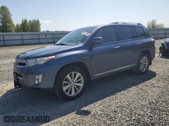 ✅ 2013 Toyota Highlander Limited • VIN: JTEDC3EH6D2014211 • Lot: 54631295. Listed on Copart with 114,641 mi. Free auction sales archive from the USA and detailed vehicle history report at DreamBid. Image 1.