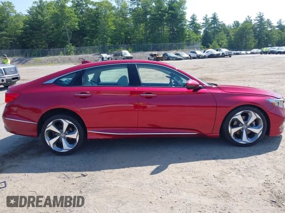 ✅ 2019 Honda Accord Touring • VIN: 1HGCV2F93KA025912 • Lot: 42800479. Listed on IAAI with 52,114 mi. Free auction sales archive from the USA and detailed vehicle history report at DreamBid. Image 14.