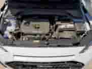 2020 Hyundai Kona SEL Plus z VIN KM8K62AA1LU595170, wystawiony jako Copart lot #58151423 z przebiegiem 49 822 mil mil oraz . Historia ofert i sprzedaży dostępna na DreamBid. Obrazek 12.