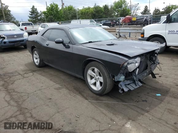 ✅ 2014 Dodge Challenger R/T 100th Anniversary Appearance • VIN: 2C3CDYBTXEH185706 • Lot: 56693324. Wystawiony na Copart z przebiegiem 64 638 mil. Bezpłatny archiwum sprzedaży aukcyjnych z USA i szczegółowy raport historii pojazdu na DreamBid. Zdjęcie 4.