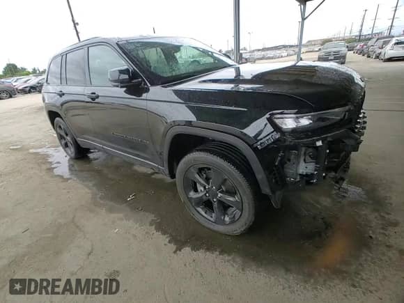 2022 Jeep Grand Cherokee Altitude with VIN 1C4RJGAG7N8584852, listed as a Copart auction lot 53094185 with 13,730 mi miles and Salvage title. Bid and sale history available at DreamBid. Image 11.