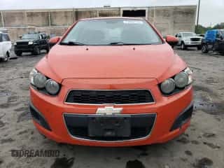 2012 Chevrolet Sonic LT z VIN 1G1JC5SH3C4171861, wystawiony jako Copart lot #71653174 z przebiegiem 169 648 mil mil oraz Szkoda całkowita • Salvage title. Historia ofert i sprzedaży dostępna na DreamBid. Obrazek 5.