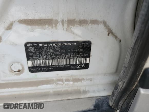 ✅ 2018 Mitsubishi Outlander SE • VIN: JA4AD3A39JZ042385 • Lot: 49874345. Listed on Copart with 166,339 mi. Free auction sales archive from the USA and detailed vehicle history report at DreamBid. Image 15.