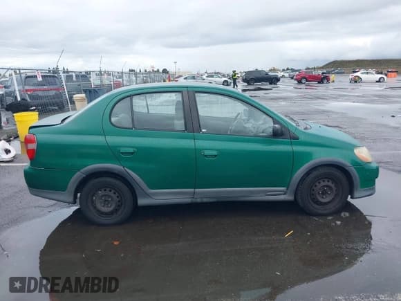 ✅ 2001 Toyota ECHO • VIN: JTDBT123810134933 • Lot: 43709119. Listed on IAAI with 267,239 mi. Free auction sales archive from the USA and detailed vehicle history report at DreamBid. Image 13.