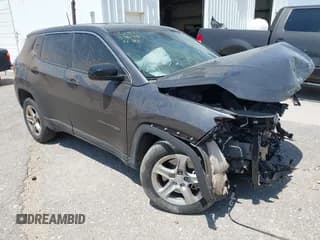 ✅ 2023 Jeep Compass Sport • VIN: 3C4NJDANXPT571285 • Lot: 42314882. Wystawiony na IAAI z przebiegiem 17 957 mil. Bezpłatny archiwum sprzedaży aukcyjnych z USA i szczegółowy raport historii pojazdu na DreamBid. Zdjęcie 1.