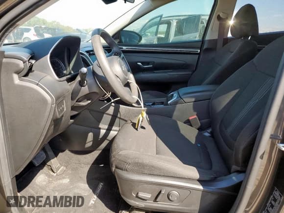 ✅ 2023 Hyundai Tucson SEL • VIN: 5NMJBCAE6PH236933 • Lot: 84466965. Listed on Copart with 47,264 mi. Free auction sales archive from the USA and detailed vehicle history report at DreamBid. Image 7.