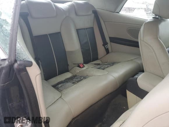 ✅ 2004 Saab 9-3 • VIN: YS3FH79YX46013421 • Lot: 73692944. Wystawiony na Copart z przebiegiem Nie podano. Bezpłatny archiwum sprzedaży aukcyjnych z USA i szczegółowy raport historii pojazdu na DreamBid. Zdjęcie 10.