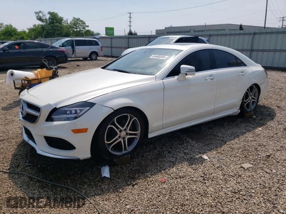 ✅ 2015 Mercedes-Benz CLS 400 • VIN: WDDLJ6HB7FA134399 • Лот: 64468555. Опубликован ранее на Copart с пробегом 110 849 миль. Бесплатный доступ к архиву аукционных продаж из США и подробный отчёт об истории автомобиля на DreamBid. Изображение 1.