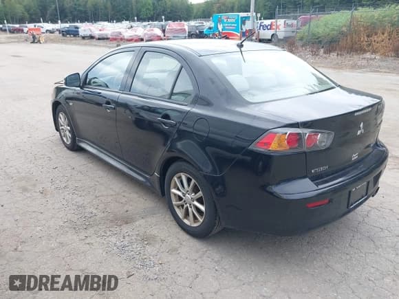 ✅ 2016 Mitsubishi Lancer ES • VIN: JA32U2FU9GU004178 • Лот: 43244760. Опубликован ранее на IAAI с пробегом 218 549 миль. Бесплатный доступ к архиву аукционных продаж из США и подробный отчёт об истории автомобиля на DreamBid. Изображение 3.