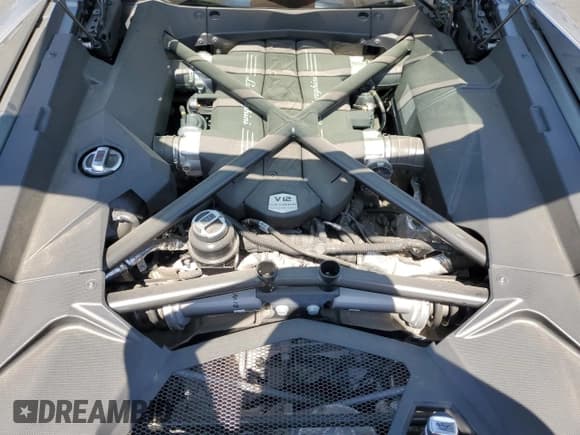 ✅ 2018 Lamborghini Aventador S • VIN: ZHWUG4ZD9JLA06724 • Lot: 62744245. Listed on Copart with 18,738 mi. Free auction sales archive from the USA and detailed vehicle history report at DreamBid. Image 11.