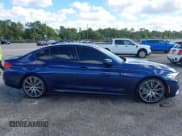 ✅ 2019 BMW 5 Series 540i • VIN: WBAJE5C5XKWW37033 • Lot: 43578811. Wystawiony na IAAI z przebiegiem 88 994 mil. Bezpłatny archiwum sprzedaży aukcyjnych z USA i szczegółowy raport historii pojazdu na DreamBid. Zdjęcie 13.