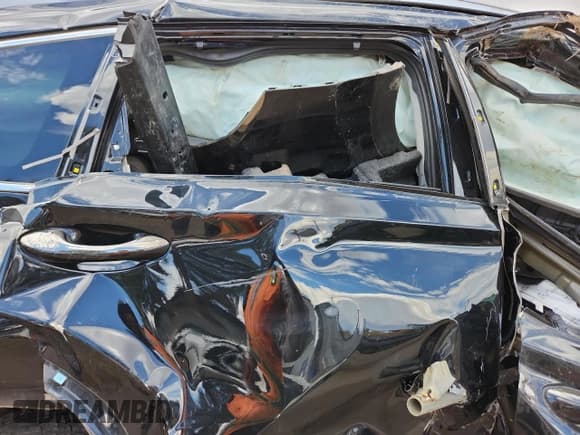 ✅ 2019 Hyundai Santa Fe Limited • VIN: 5NMS5CAA0KH055229 • Lot: 71199305. Listed on Copart with Not provided. Free auction sales archive from the USA and detailed vehicle history report at DreamBid. Image 10.