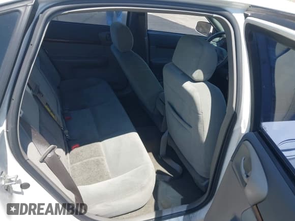 ✅ 2004 Chevrolet Impala • VIN: 2G1WF52E049452646 • Lot: 42841541. Wystawiony na IAAI z przebiegiem 125 700 mil. Bezpłatny archiwum sprzedaży aukcyjnych z USA i szczegółowy raport historii pojazdu na DreamBid. Zdjęcie 8.