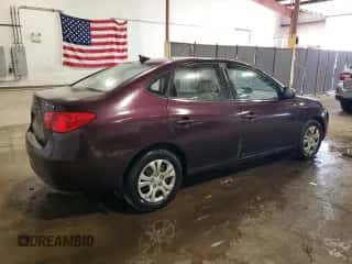 2009 Hyundai Elantra GLS z VIN KMHDU46D79U808550, wystawiony jako Copart lot #71747124 z przebiegiem 143 282 mil mil oraz Szkoda całkowita • Salvage title. Historia ofert i sprzedaży dostępna na DreamBid. Obrazek 3.