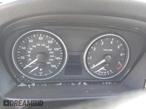 ✅ 2007 BMW 3 Series 328i • VIN: WBAVA37587NL10526 • Lot: 43607857. Wystawiony na IAAI z przebiegiem Nie podano. Bezpłatny archiwum sprzedaży aukcyjnych z USA i szczegółowy raport historii pojazdu na DreamBid. Zdjęcie 16.