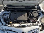 ✅ 2011 Toyota Corolla LE • VIN: JTDBU4EE0B9155722 • Лот: 92418625. Опубликован ранее на Copart с пробегом 201 306 миль. Бесплатный доступ к архиву аукционных продаж из США и подробный отчёт об истории автомобиля на DreamBid. Изображение 11.