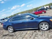 ✅ 2015 Volkswagen Passat S • VIN: 1VWAS7A32FC107572 • Lot: 43460142. Wystawiony na IAAI z przebiegiem 351 171 mil. Bezpłatny archiwum sprzedaży aukcyjnych z USA i szczegółowy raport historii pojazdu na DreamBid. Zdjęcie 13.