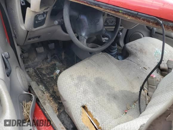 2002 Chevrolet S-10 LS with VIN 1GCCS145328258732, listed as a Copart auction lot 57814185 with Not provided miles and Non repairable. Bid and sale history available at DreamBid. Image 8.