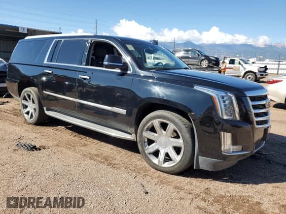 ✅ 2015 Cadillac Escalade ESV Luxury • VIN: 1GYS4SKJ4FR633811 • Lot: 81320885. Listed on Copart with 211,682 mi. Free auction sales archive from the USA and detailed vehicle history report at DreamBid. Image 4.