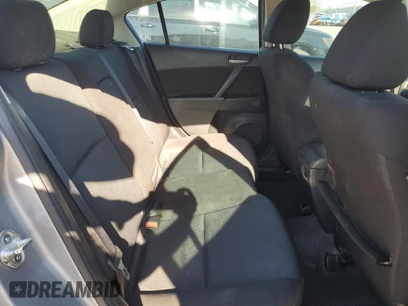 ✅ 2011 Mazda 3 i Touring • VIN: JM1BL1VFXB1900372 • Лот: 86704315. Опубликован ранее на Copart с пробегом 208 489 миль. Бесплатный доступ к архиву аукционных продаж из США и подробный отчёт об истории автомобиля на DreamBid. Изображение 11.