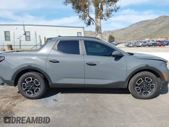 ✅ 2022 Hyundai Santa Cruz SEL • VIN: 5NTJC4AE5NH002867 • Лот: 41637464. Размещён на IAAI с пробегом 112 925 миль миль. Получите бесплатный доступ к архиву аукционных продаж из США и посмотрите подробный отчёт об истории автомобиля на DreamBid. Изображение 13.