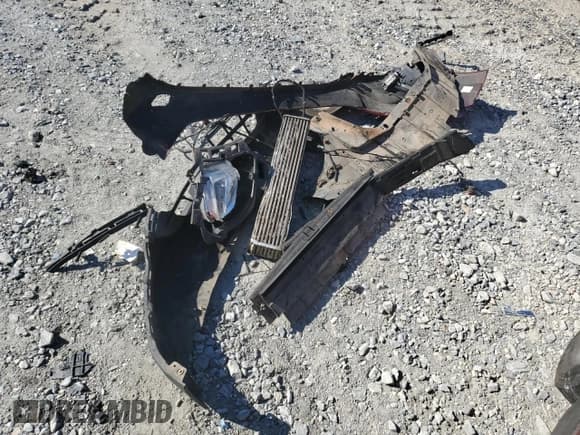 ✅ 2018 Chevrolet Equinox Premier • VIN: 2GNAXVEV8J6291798 • Lot: 86805175. Wystawiony na Copart z przebiegiem 71 241 mil. Bezpłatny archiwum sprzedaży aukcyjnych z USA i szczegółowy raport historii pojazdu na DreamBid. Zdjęcie 12.