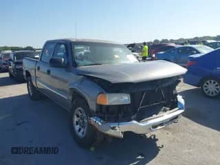 2007 GMC Sierra 1500 SL with VIN 2GTEC13VX71178717, listed as a IAAI auction lot 42834952 with Not provided miles and . Bid and sale history available at DreamBid. Image 1.