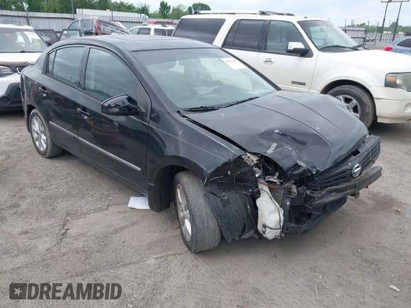 ✅ 2011 Nissan Sentra SR • VIN: 3N1AB6AP8BL693468 • Lot: 42051109. Wystawiony na IAAI z przebiegiem 230 857 mil. Bezpłatny archiwum sprzedaży aukcyjnych z USA i szczegółowy raport historii pojazdu na DreamBid. Zdjęcie 1.