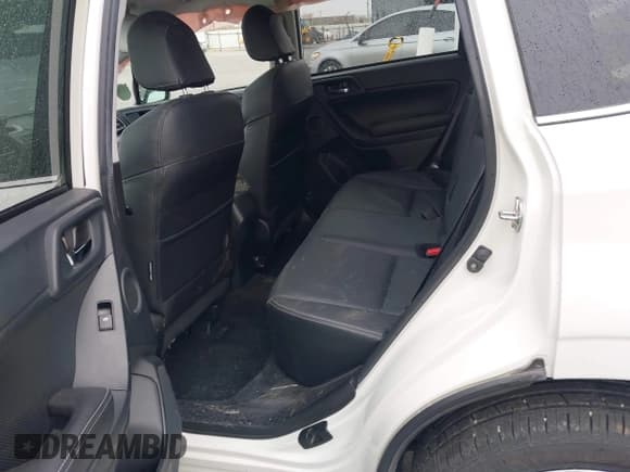 ✅ 2016 Subaru Forester XT Touring • VIN: JF2SJGXC2GH540932 • Lot: 43552697. Wystawiony na IAAI z przebiegiem 109 959 mil. Bezpłatny archiwum sprzedaży aukcyjnych z USA i szczegółowy raport historii pojazdu na DreamBid. Zdjęcie 8.