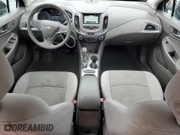 2017 Chevrolet Cruze LT z VIN 1G1BE5SM7H7108263, wystawiony jako Copart lot #90422715 z przebiegiem 108 223 mil mil oraz Czysty tytuł • Clean title. Historia ofert i sprzedaży dostępna na DreamBid. Obrazek 8.