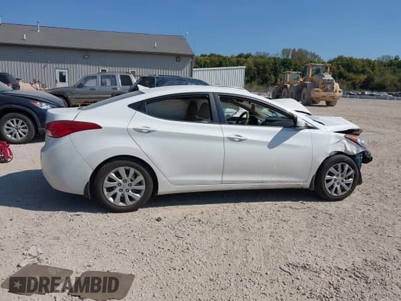 ✅ 2013 Hyundai Elantra GLS • VIN: 5NPDH4AE2DH198455 • Lot: 43236263. Listed on IAAI with 148,000 mi. Free auction sales archive from the USA and detailed vehicle history report at DreamBid. Image 14.