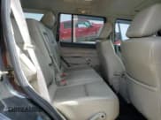 ✅ 2007 Jeep Commander Limited • VIN: 1J8HG58P67C663698 • Лот: 56854655. Опубликован ранее на Copart с пробегом 156 093 миль. Бесплатный доступ к архиву аукционных продаж из США и подробный отчёт об истории автомобиля на DreamBid. Изображение 11.