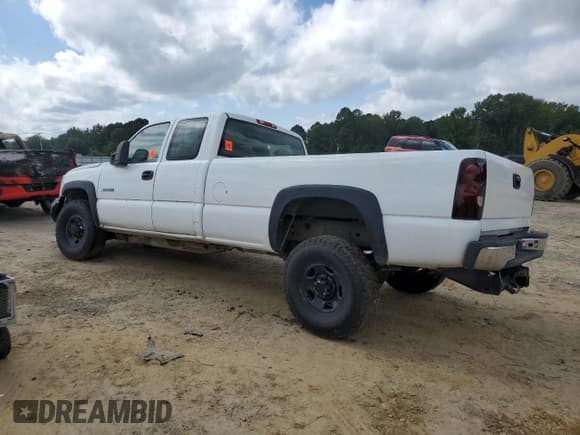 ✅ 2006 Chevrolet Silverado 2500HD LT1 • VIN: 1GCHK29U26E234974 • Lot: 81719045. Listed on Copart with 238,266 mi. Free auction sales archive from the USA and detailed vehicle history report at DreamBid. Image 2.