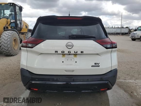 ✅ 2023 Nissan Rogue SV • VIN: JN8BT3BA5PW006038 • Lot: 86155645. Wystawiony na Copart z przebiegiem 24 882 mil. Bezpłatny archiwum sprzedaży aukcyjnych z USA i szczegółowy raport historii pojazdu na DreamBid. Zdjęcie 6.